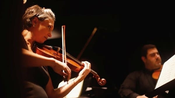 Artists will perform in a benefit concert for Ukrainian families