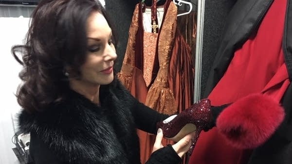 Lorie Line prepares for her holiday tour.