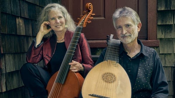 Lute and Viola Da Gamba Duo Ronn McFarlane and Carolyn Surrick Celebrate the Holidays