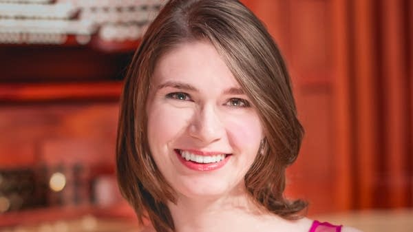 Organist Monica Czausz Berney