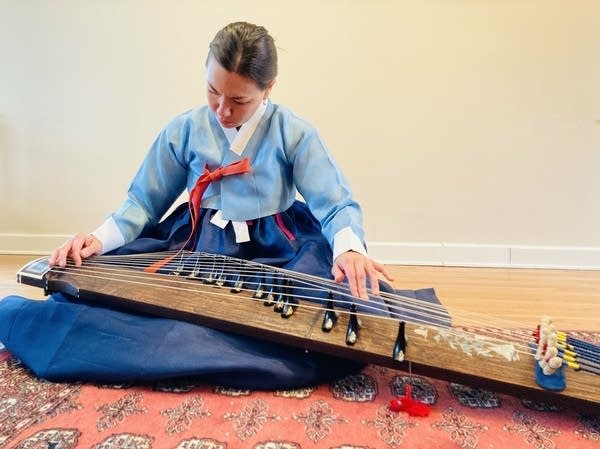 Ariana Kim Plucked 01