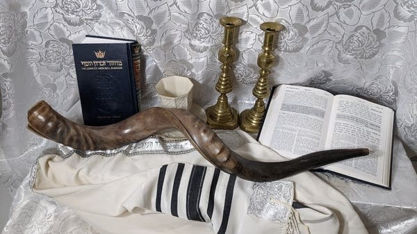 Poster High Holidays Objects 04