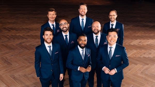 Christmas With Cantus