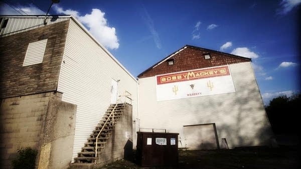 Poster Haunted Halls 8